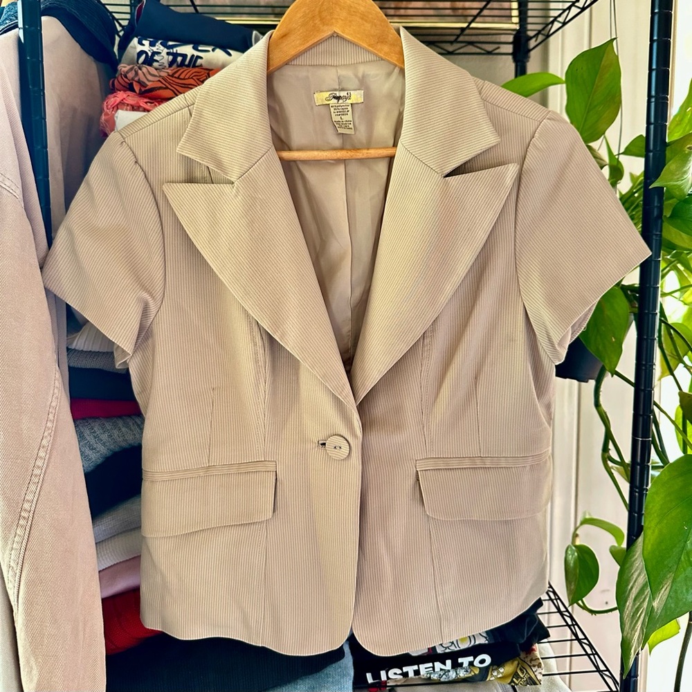 Y2K Papaya pinstripe Short Sleeve Beige Blazer